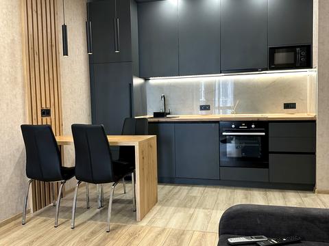 квартира за адресою Зарічна вул., 4