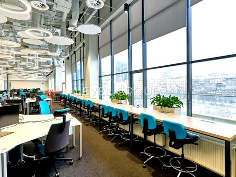 комерційна за адресою Жилянська вул., 60