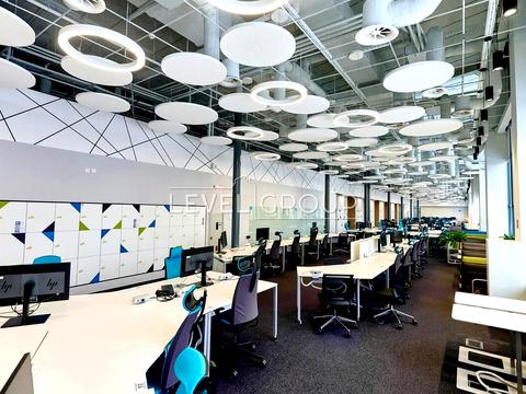 комерційна за адресою Жилянська вул., 60