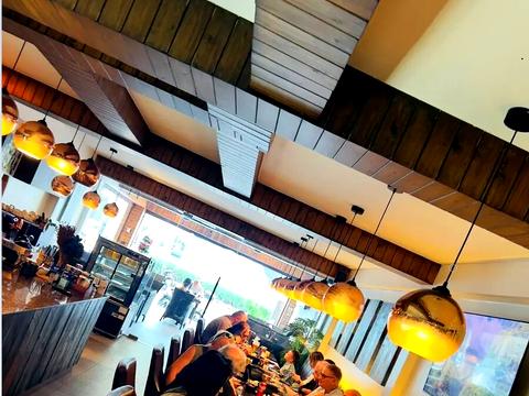 комерційна за адресою Лютеранська вул., 5