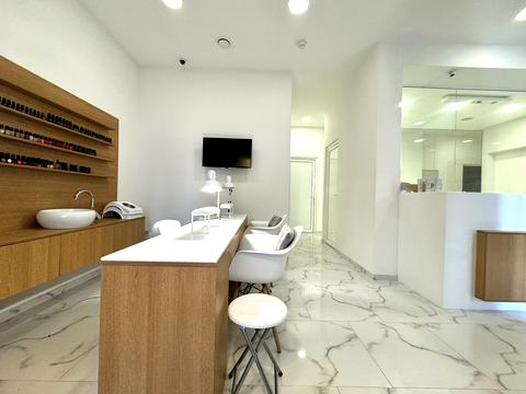 коммерческая по адресу Днепровская набережная ул., 14-А