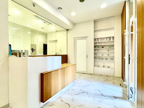 коммерческая по адресу Днепровская набережная ул., 14-А