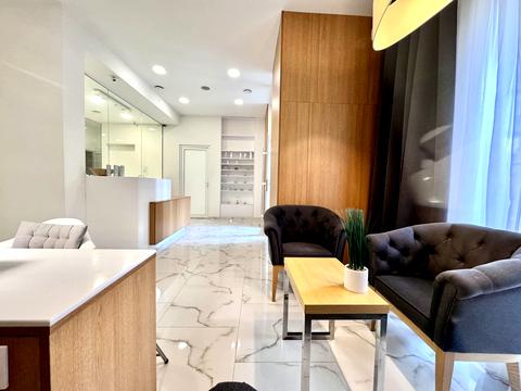 коммерческая по адресу Днепровская набережная ул., 14-А