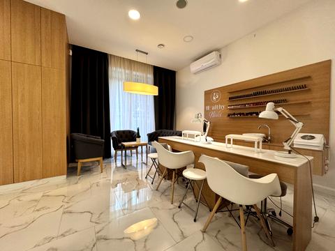 коммерческая по адресу Днепровская набережная ул., 14-А