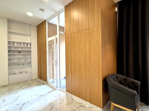 коммерческая по адресу Днепровская набережная ул., 14-А