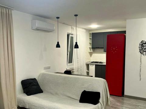 квартира за адресою Київ, Любомира Гузара просп. (Космонавта Комарова), 14-А