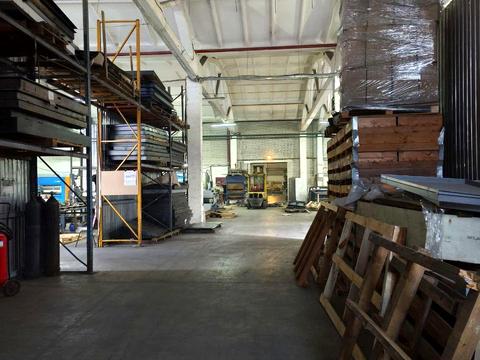 комерційна за адресою Бровари, Олега Онікієнка вул., 1