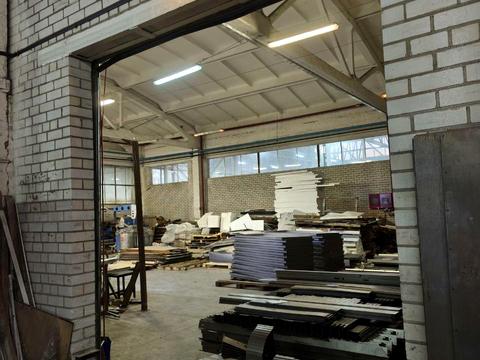 комерційна за адресою Бровари, Олега Онікієнка вул., 1