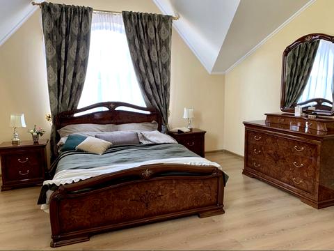 дом по адресу Квітнева