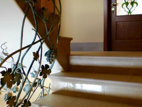 дом по адресу Квітнева