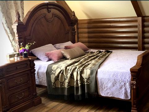 дом по адресу Квітнева