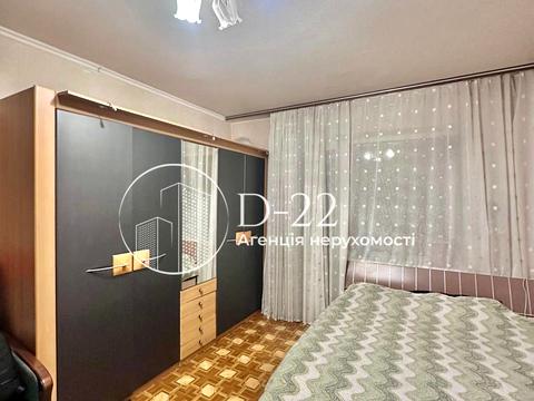 квартира за адресою Ревуцького вул., 44