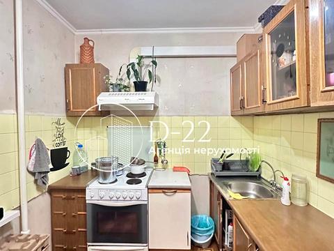 квартира за адресою Ревуцького вул., 44