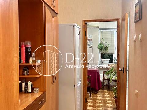 квартира за адресою Ревуцького вул., 44