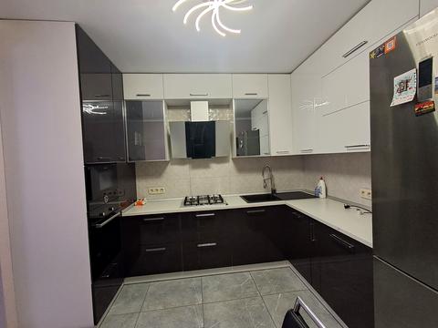 квартира за адресою Володимира Івасюка вул., (Будинок)