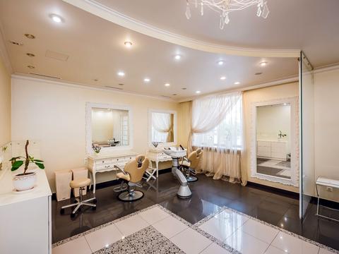 комерційна за адресою Володимира Івасюка просп. (Героїв Сталінграду), 4