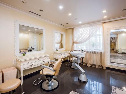 комерційна за адресою Володимира Івасюка просп. (Героїв Сталінграду), 4