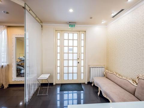 комерційна за адресою Володимира Івасюка просп. (Героїв Сталінграду), 4