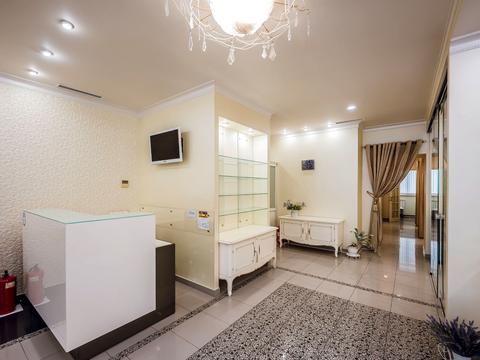 комерційна за адресою Володимира Івасюка просп. (Героїв Сталінграду), 4