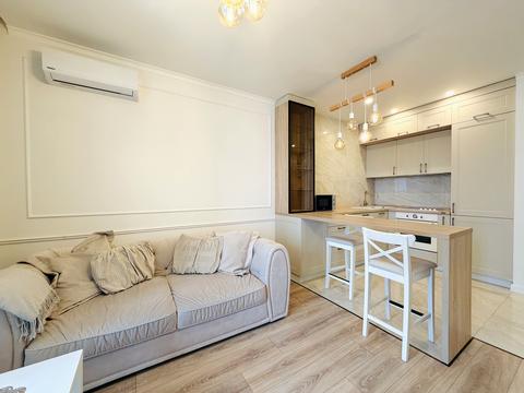 квартира за адресою Зарічна вул., 6