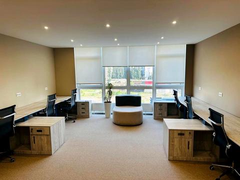 комерційна за адресою Джона Маккейна вул. (Івана Кудрі), 3-А