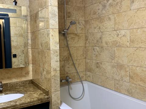 квартира за адресою Дмитра Іващенка вул., 1а