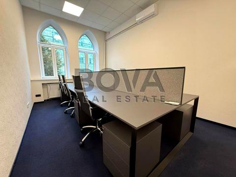 комерційна за адресою Євгена Чикаленка вул. (Пушкінська), 32