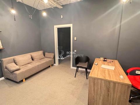 комерційна за адресою Володимира Івасюка просп. (Героїв Сталінграду), 4-А