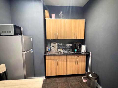 комерційна за адресою Володимира Івасюка просп. (Героїв Сталінграду), 4-А