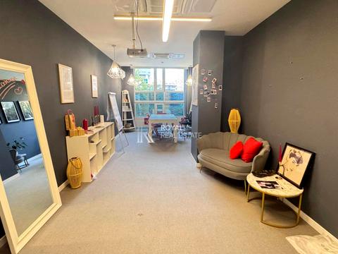 комерційна за адресою Володимира Івасюка просп. (Героїв Сталінграду), 4-А