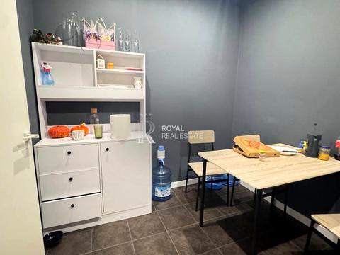 комерційна за адресою Володимира Івасюка просп. (Героїв Сталінграду), 4-А