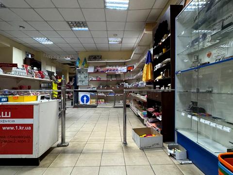 комерційна за адресою Євгена Тельнова вул., 2 к2