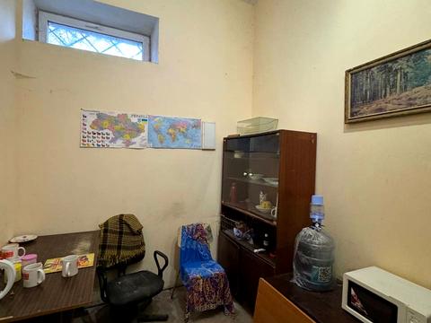 комерційна за адресою Євгена Тельнова вул., 2 к2