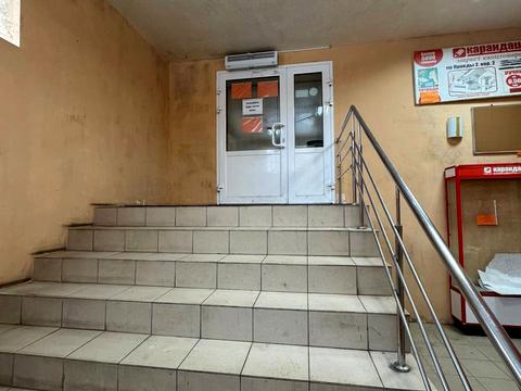 комерційна за адресою Євгена Тельнова вул., 2 к2