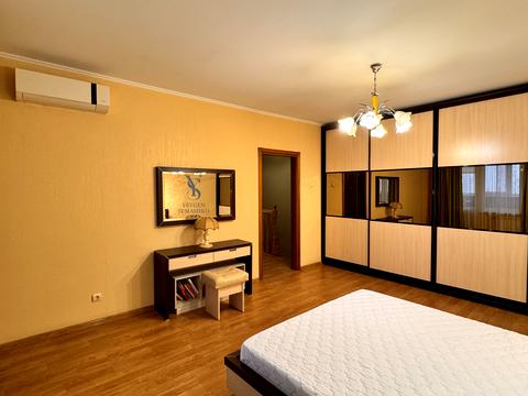 квартира за адресою Миколи Бажана просп., 36