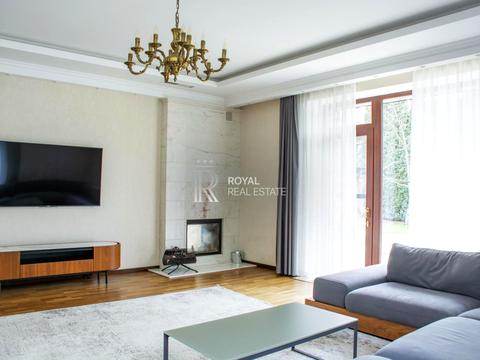 будинок за адресою Лісова вул.