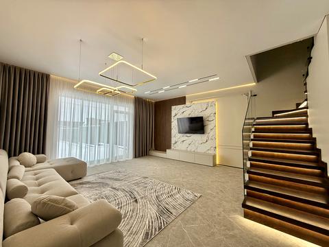 будинок за адресою с. Петропавлівська Борщагівка, Центральна вул.