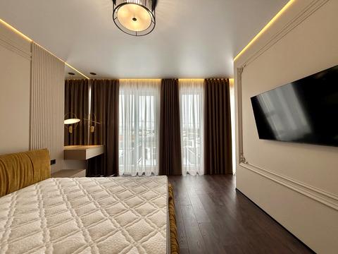 будинок за адресою с. Петропавлівська Борщагівка, Центральна вул.