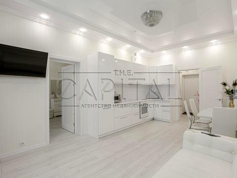 квартира за адресою Андрія Верхогляда вул. (Михайла Драгомирова), 2-А