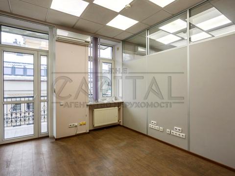 комерційна за адресою Київ, Музейний пров., 7