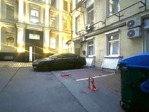 комерційна за адресою Київ, Музейний пров., 7