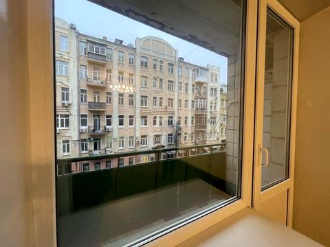 комерційна за адресою Київ, Мала Житомирська вул., 10