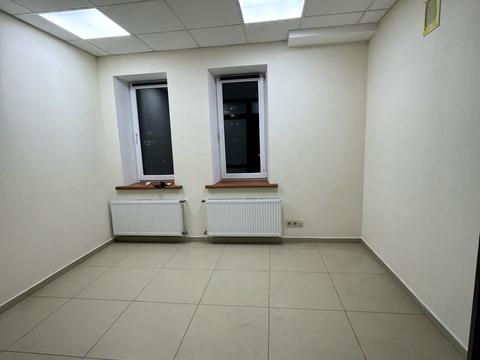 комерційна за адресою Степана Рудницького вул. (Академіка Вільямса), 2-Б