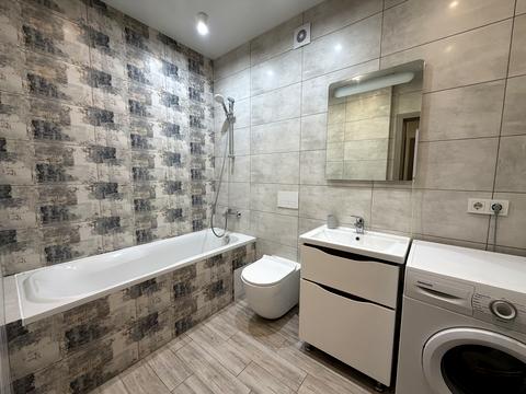 квартира за адресою Залізнична вул., 15