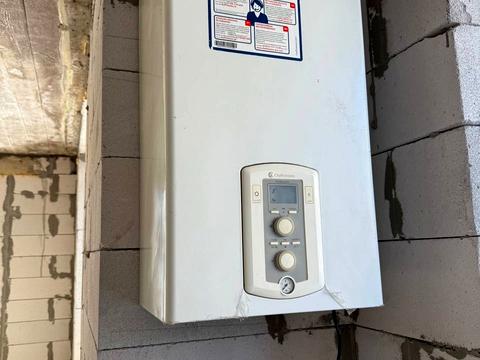 будинок за адресою Павла Загребельного вул.