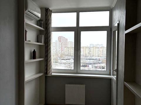 квартира за адресою Анни Ахматової вул., 22