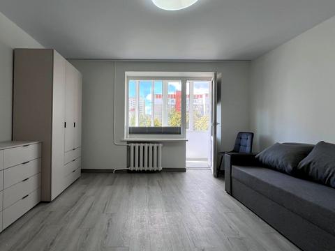 квартира за адресою В'ячеслава Чорновола просп. (), 93