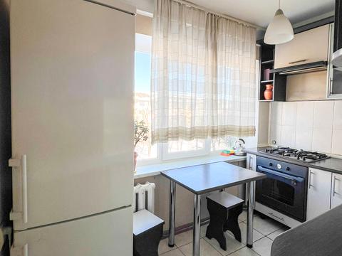 квартира по адресу Строителей ул., 11