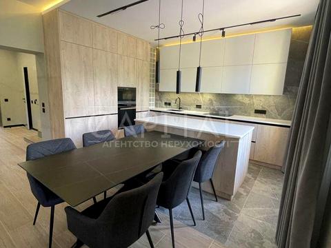 будинок за адресою смт. Козин, Миру вул., 2