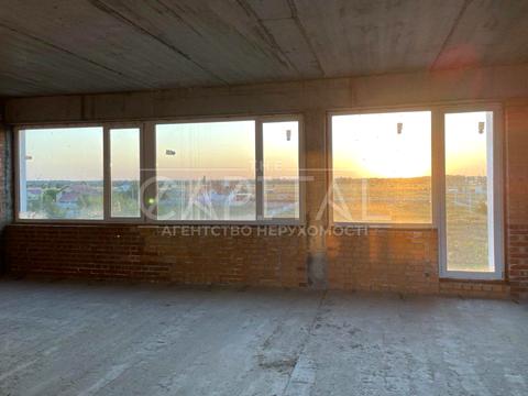 комерційна за адресою Кругликова вул., 15